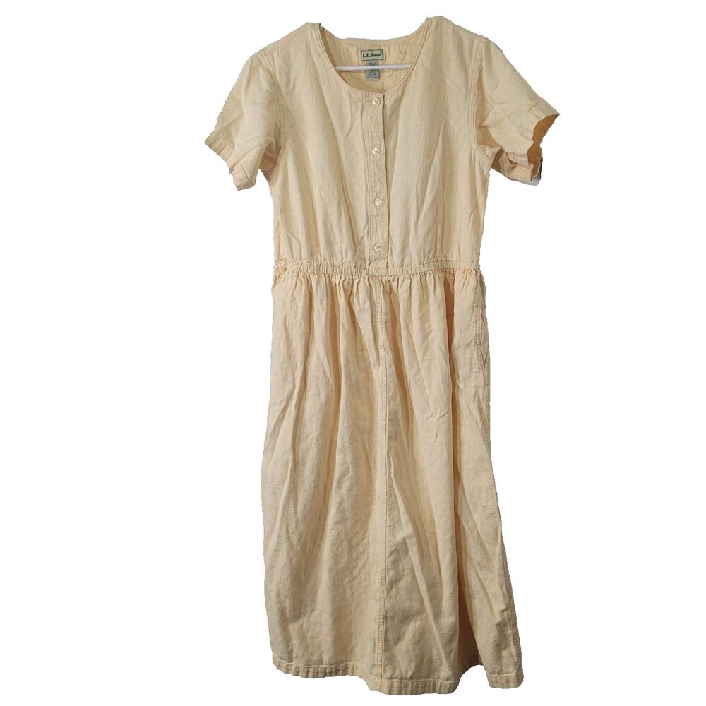 L.L. Bean size 8 dress smocked yellow round neck button pleated pocket texture